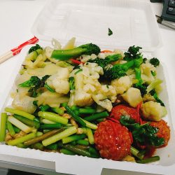 吃完辣的肯定坏肚子，昨天吃完烧烤，果不其然今天就坏肚子了。
