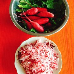 水萝卜、花卷、菠菜汤 2017年5月